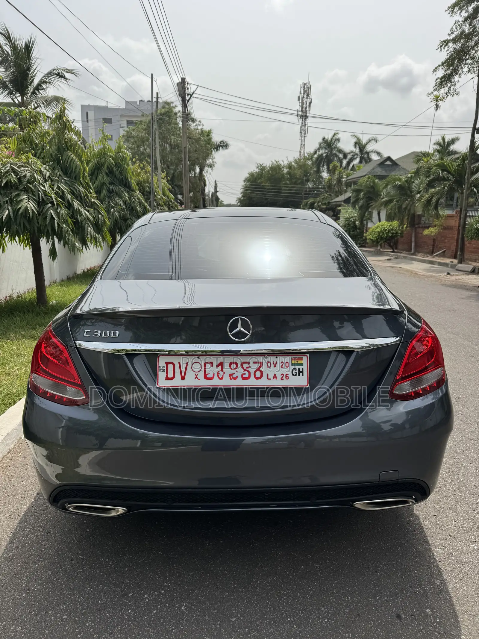 Mercedes-Benz C300 Sport Sedan RWD (2.0L 4cyl 7A) 2016 Gray