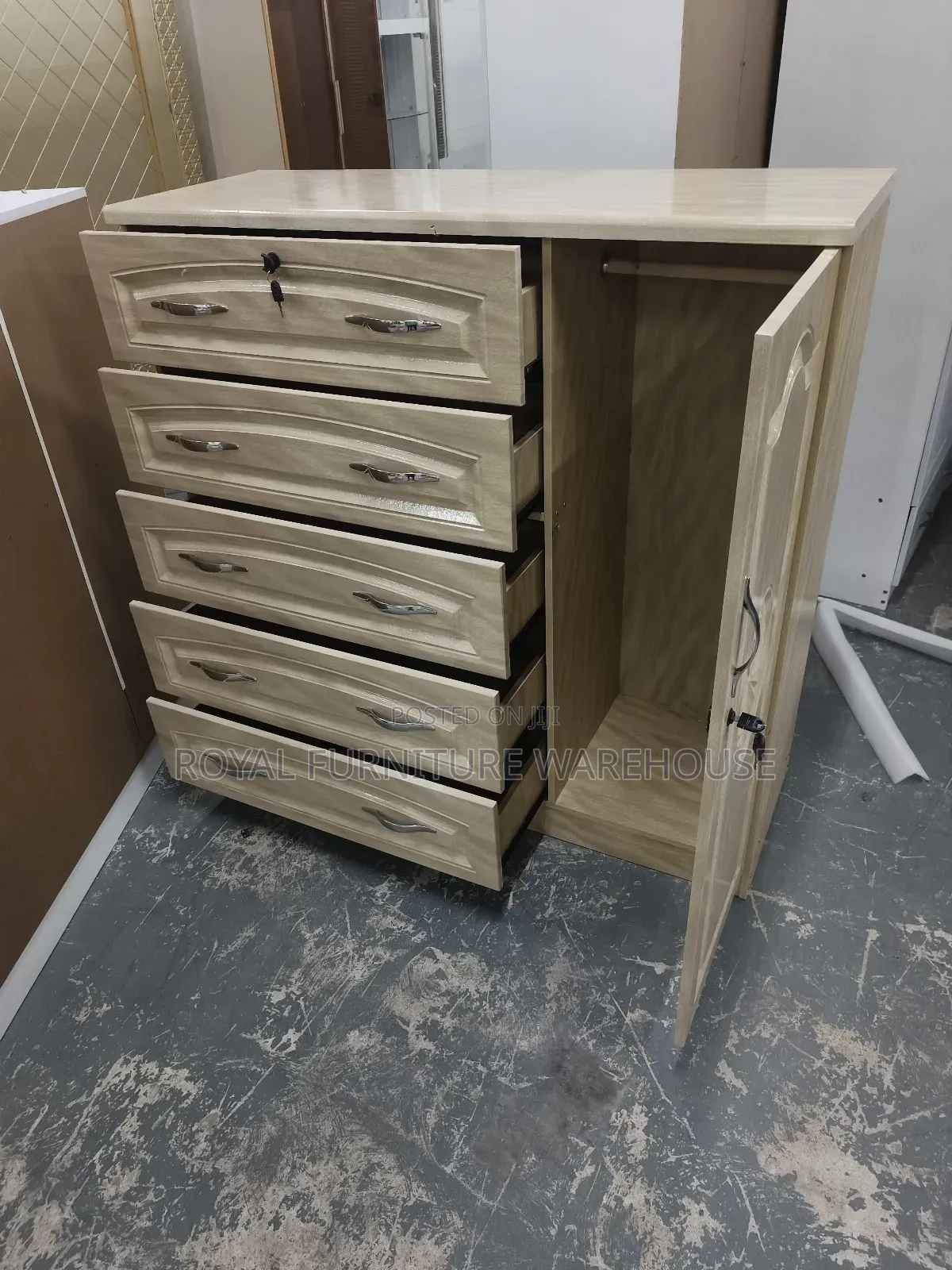 Storage Wardrobe (5 Drawers and Hanging Spot)