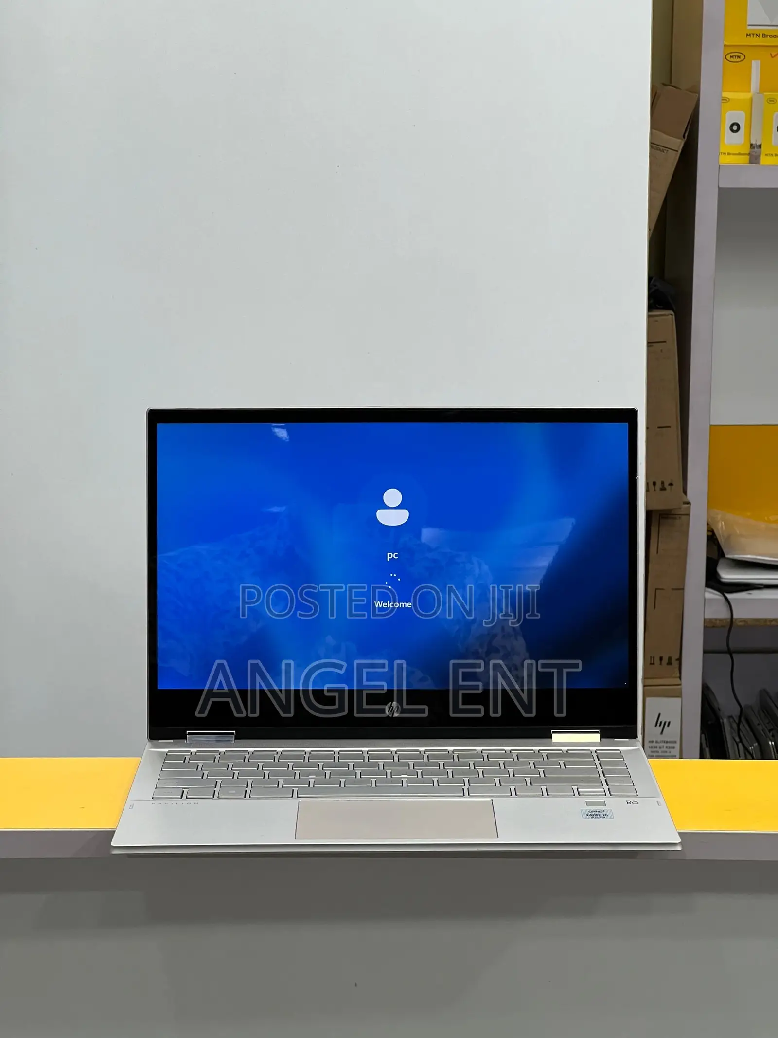 New Laptop HP Pavilion 14 8GB Intel Core i5 SSD 256GB
