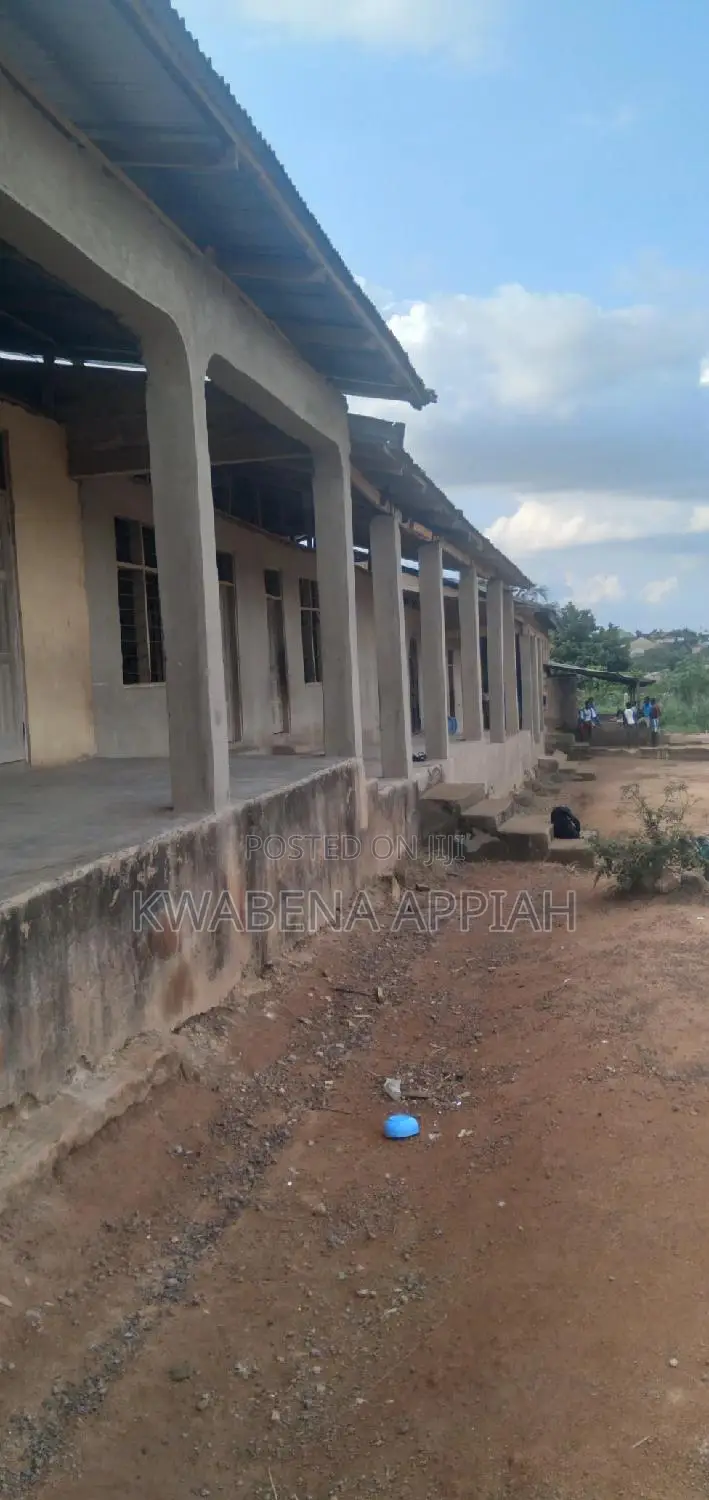 School Is on Sales at Atonsu Adagya