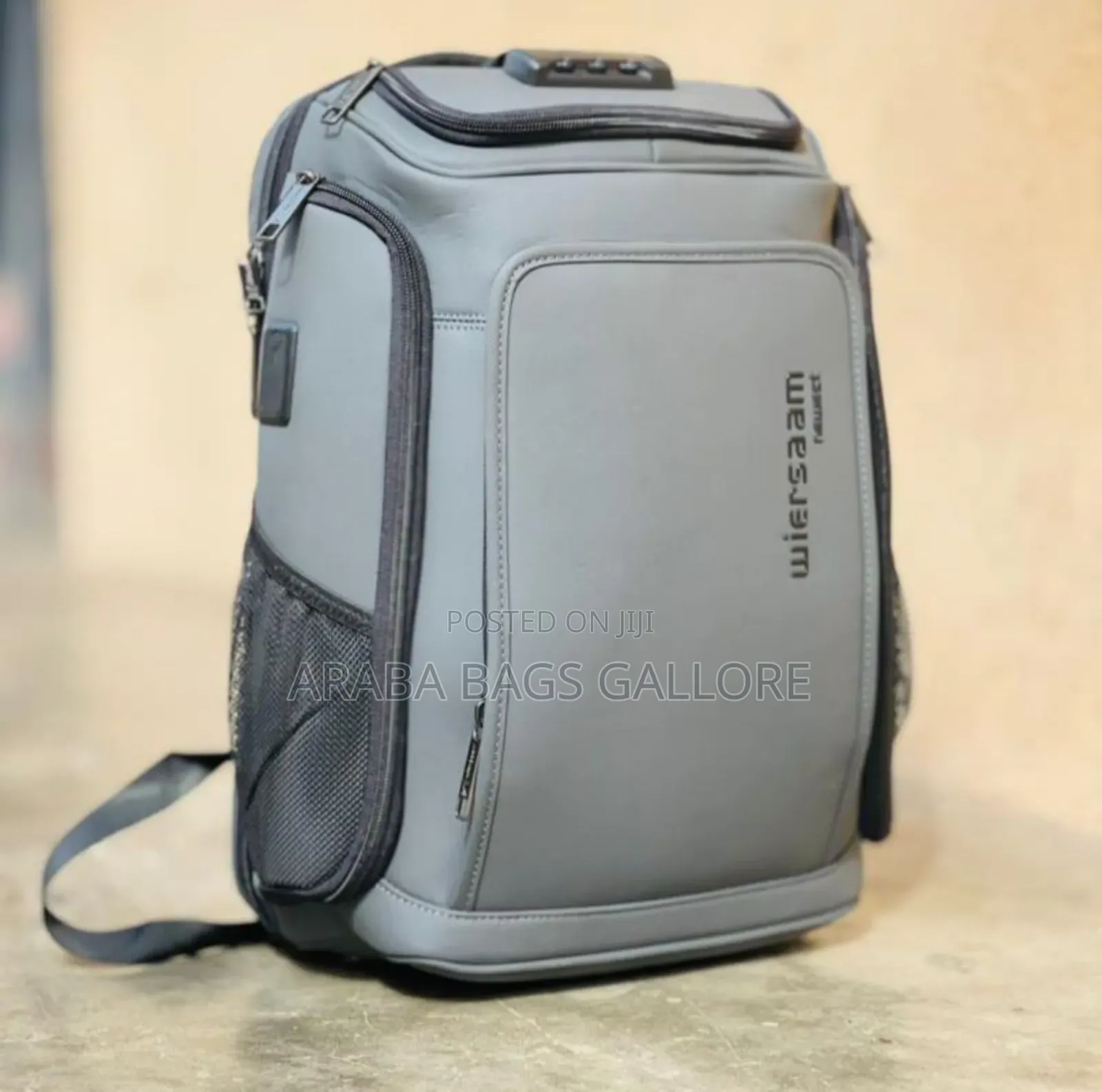 Quality Waterproof Backpack With Usb