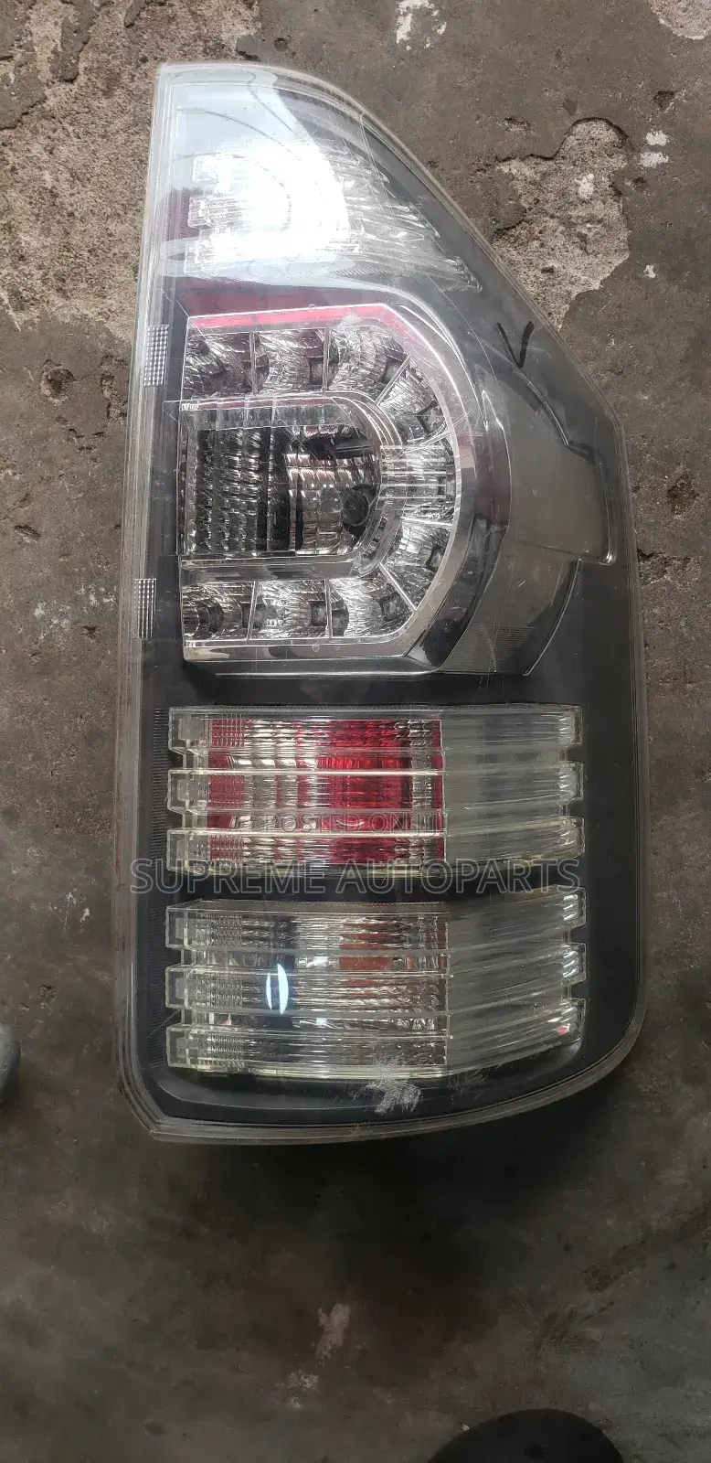 Toyota Voxy 2012,2013 Taillight
