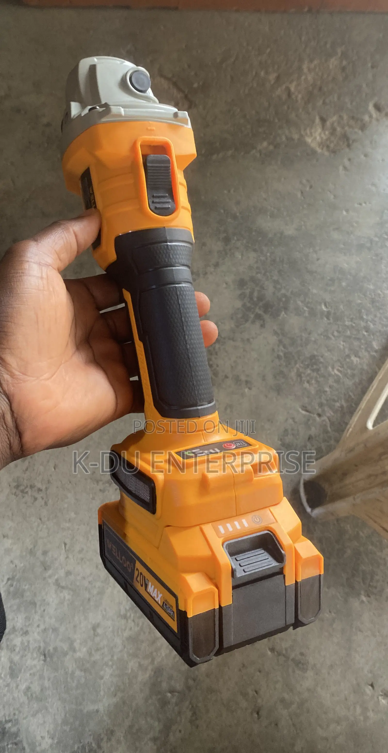 Welloo Cordless Angle Grinder 115mm