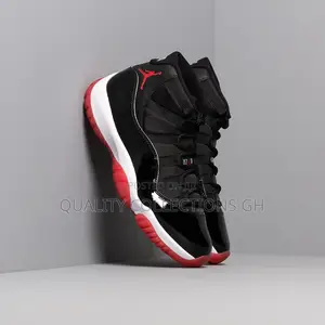 Jordan 11 Retro Playoffs