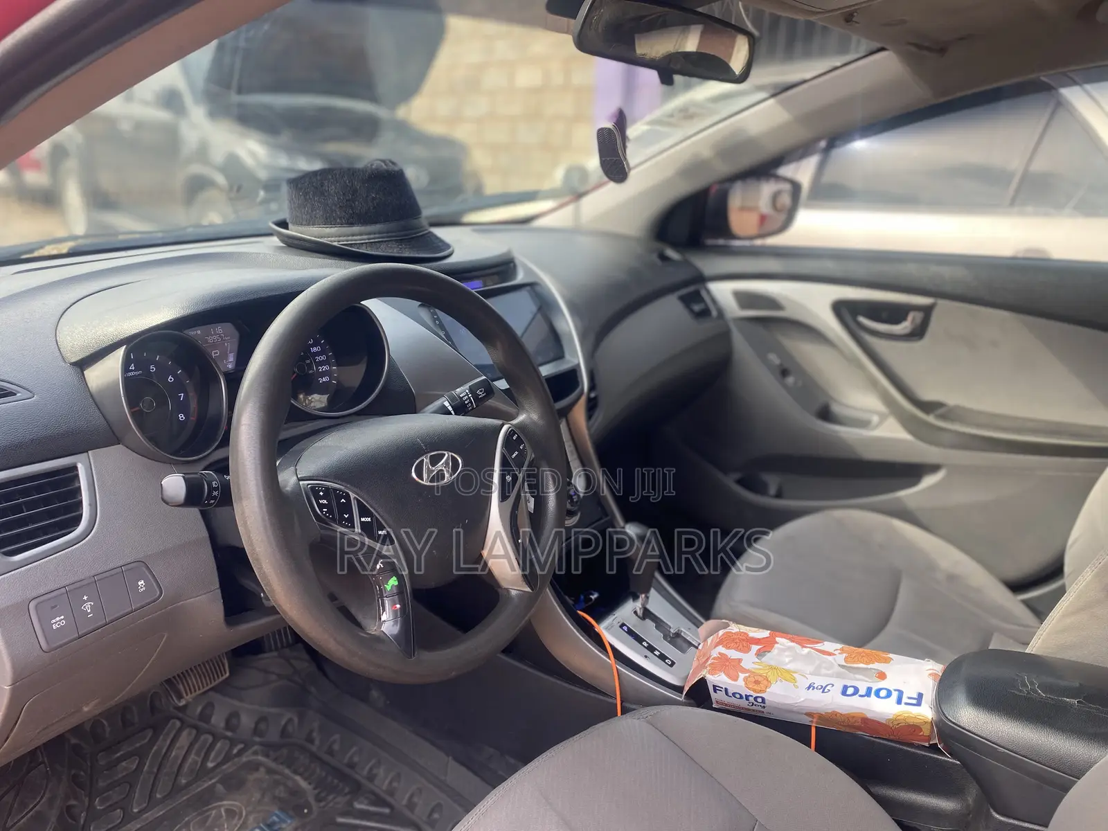 Hyundai Elantra 2011 Red
