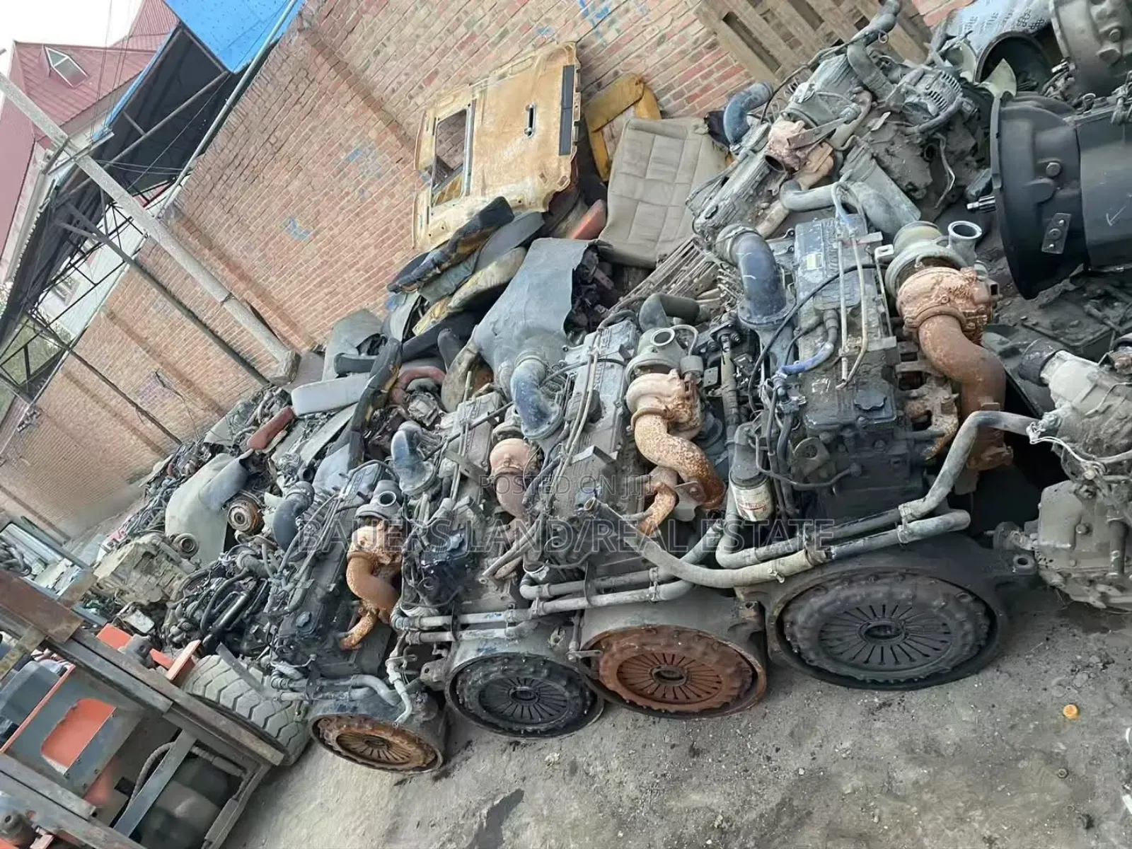 Used Cummins and Weichai Engine's