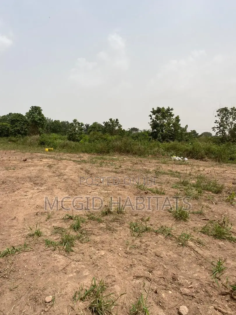 Serviced Plot of Land for Sale at Peduase Lodge