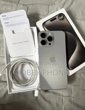 Apple iPhone 15 Pro Max 256 GB Silver