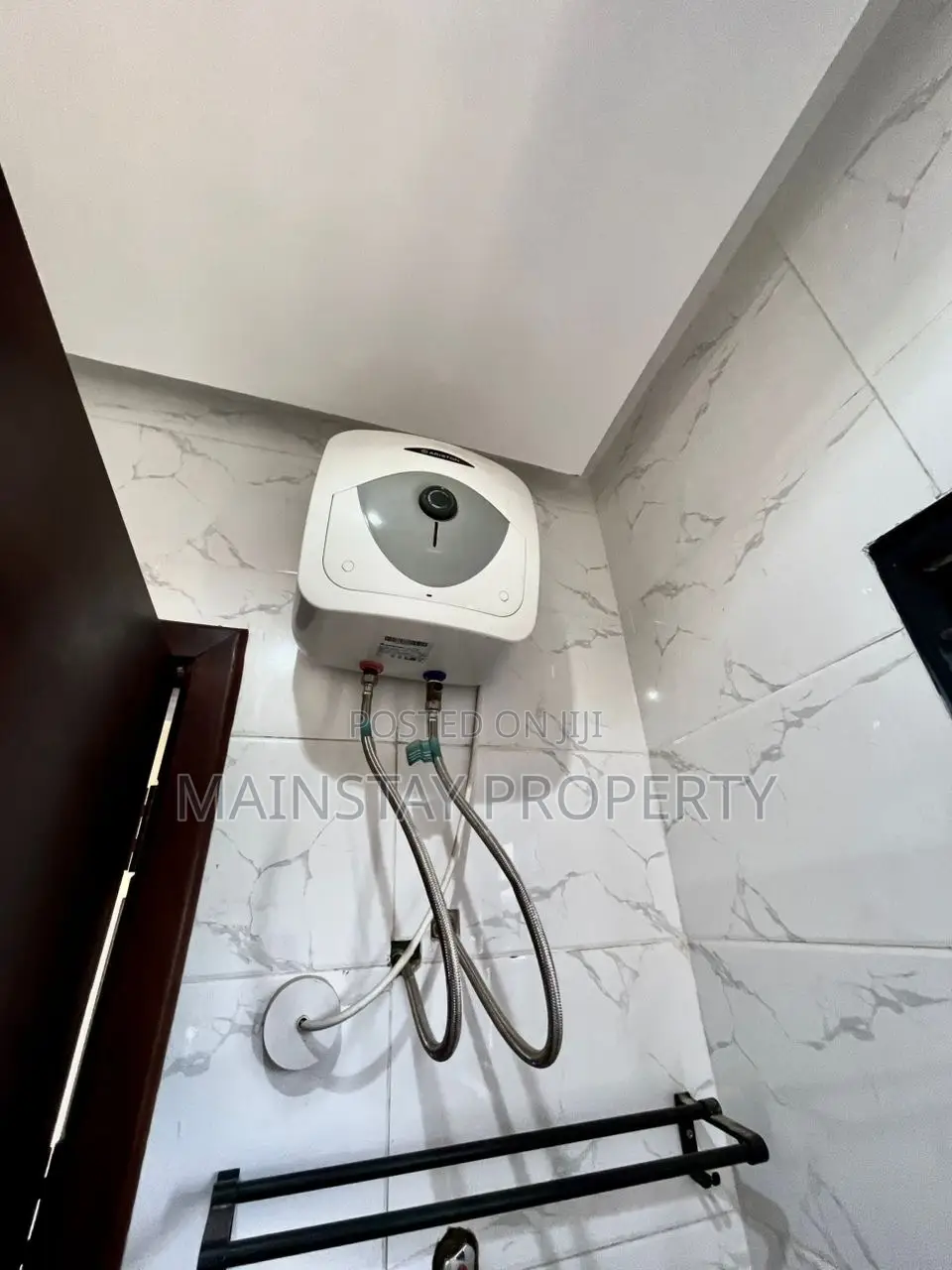 4bdrm House in Mainstay Estates, Old Ashomang for sale