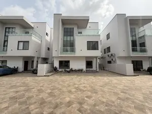 4bdrm Townhouse / Terrace in East Legon for rent
