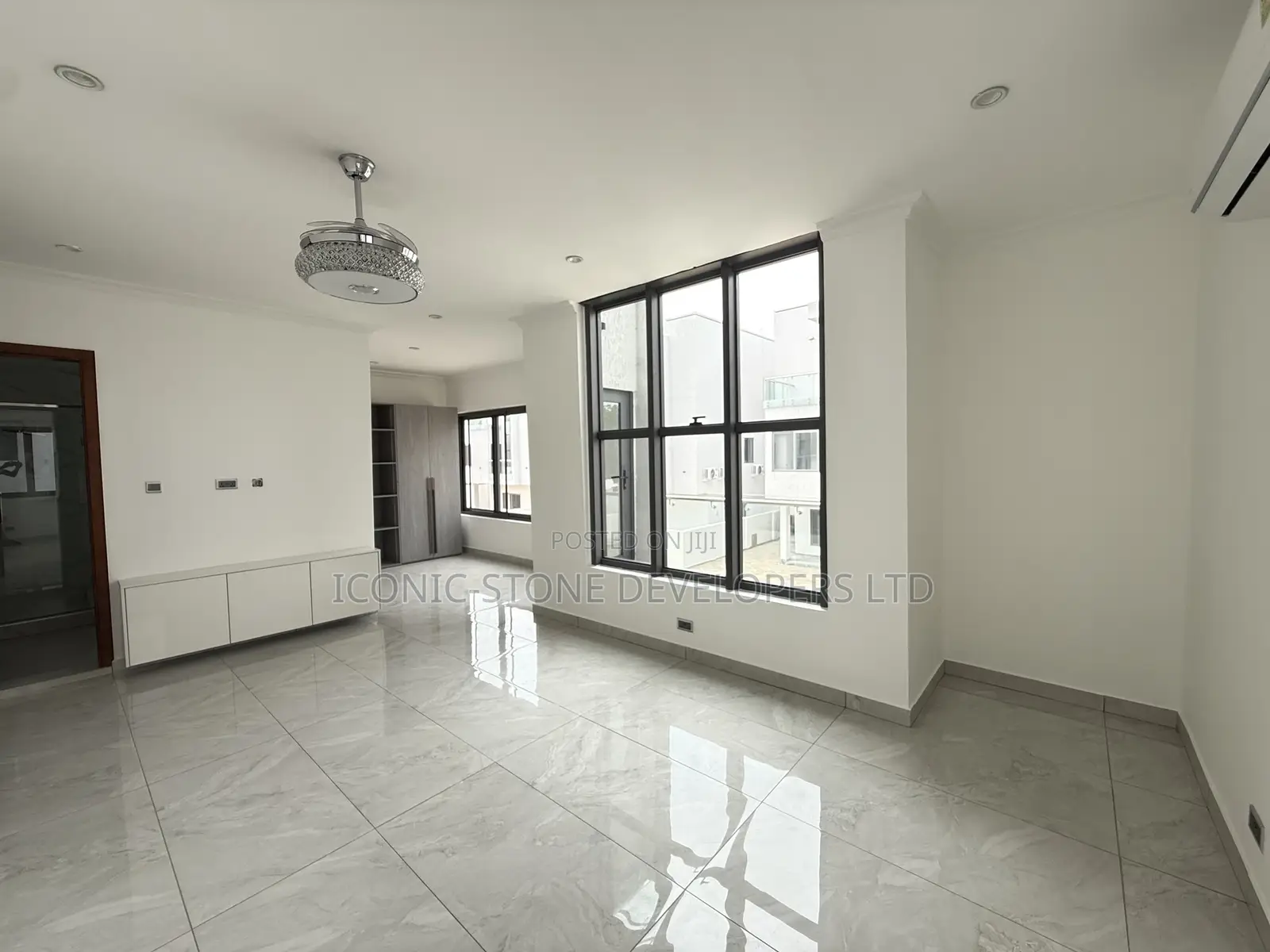 4bdrm Townhouse / Terrace in East Legon for rent