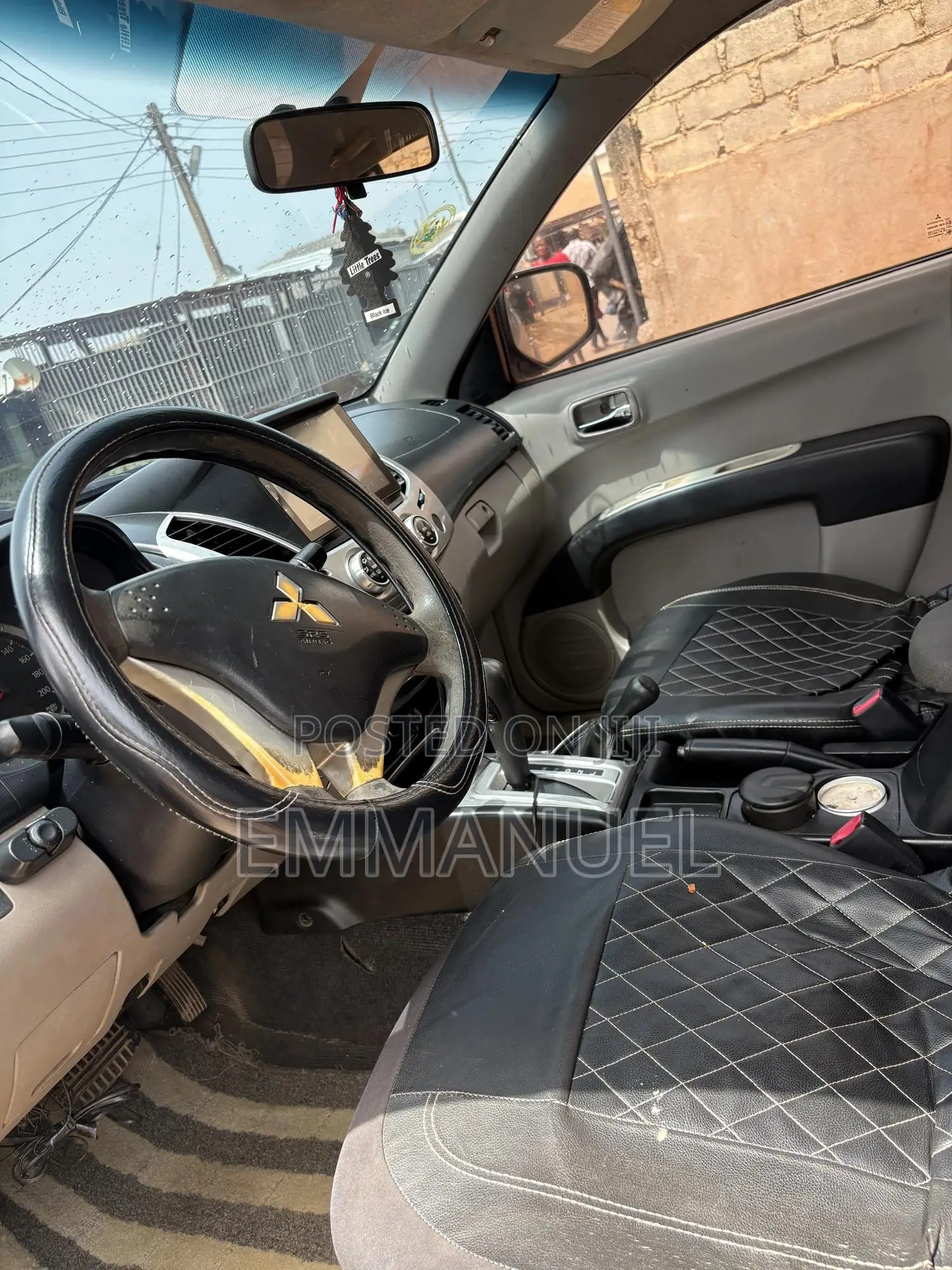 Mitsubishi L200 Double Cab 2.5 180hp 4WD 2011 Gray