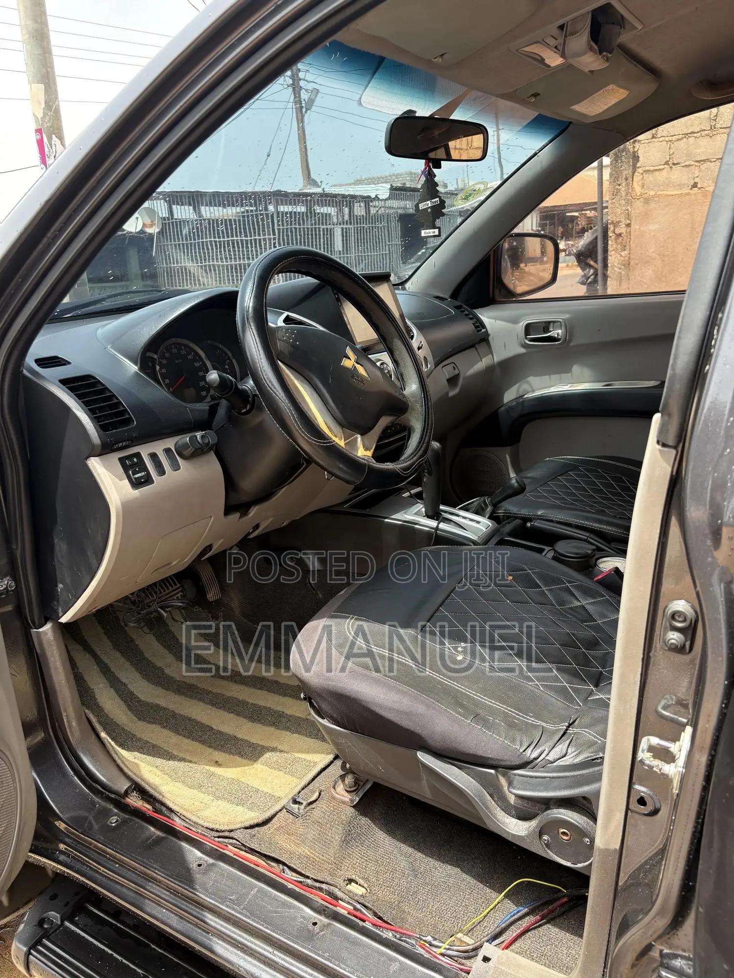Mitsubishi L200 Double Cab 2.5 180hp 4WD 2011 Gray