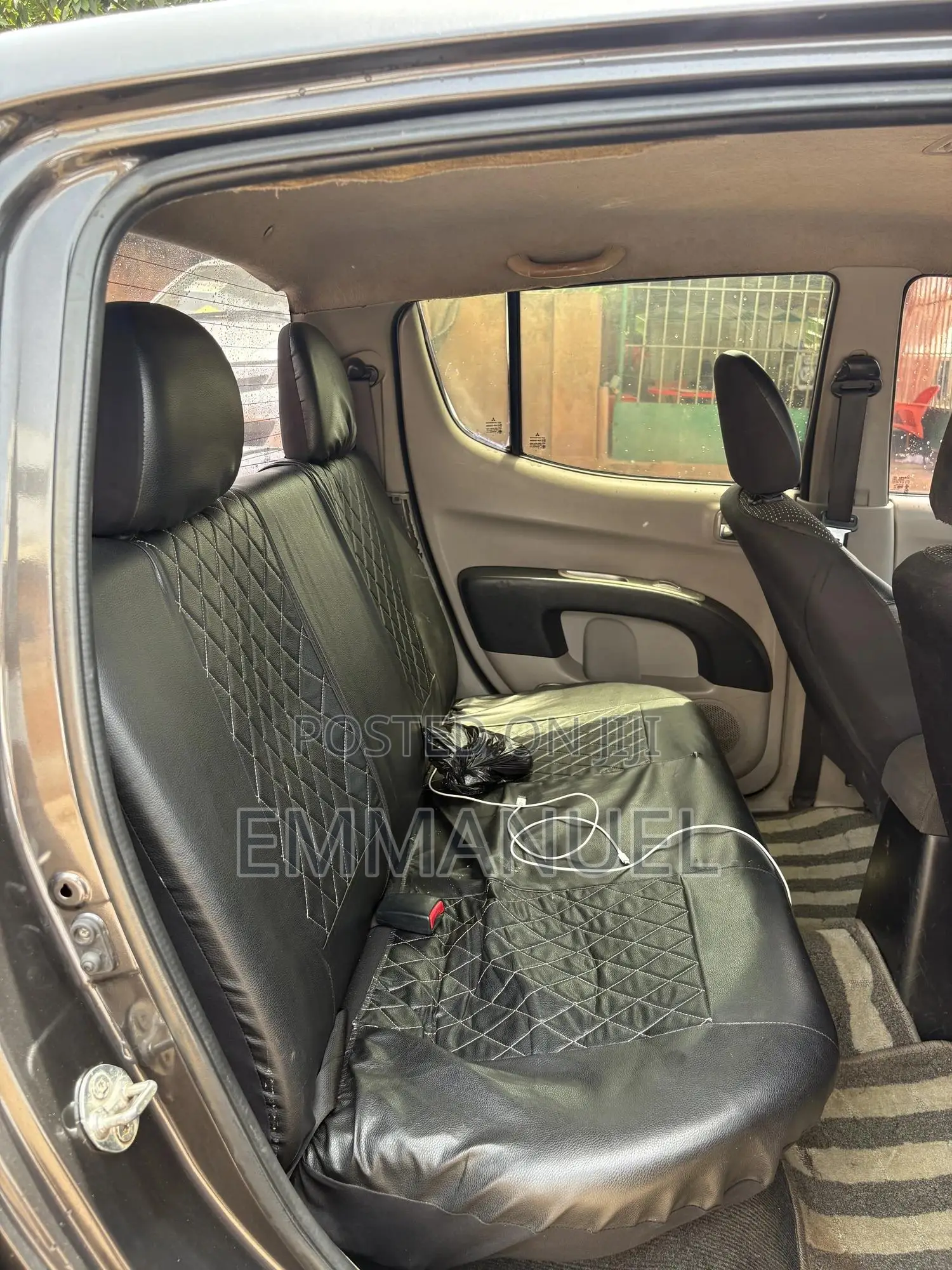 Mitsubishi L200 Double Cab 2.5 180hp 4WD 2011 Gray