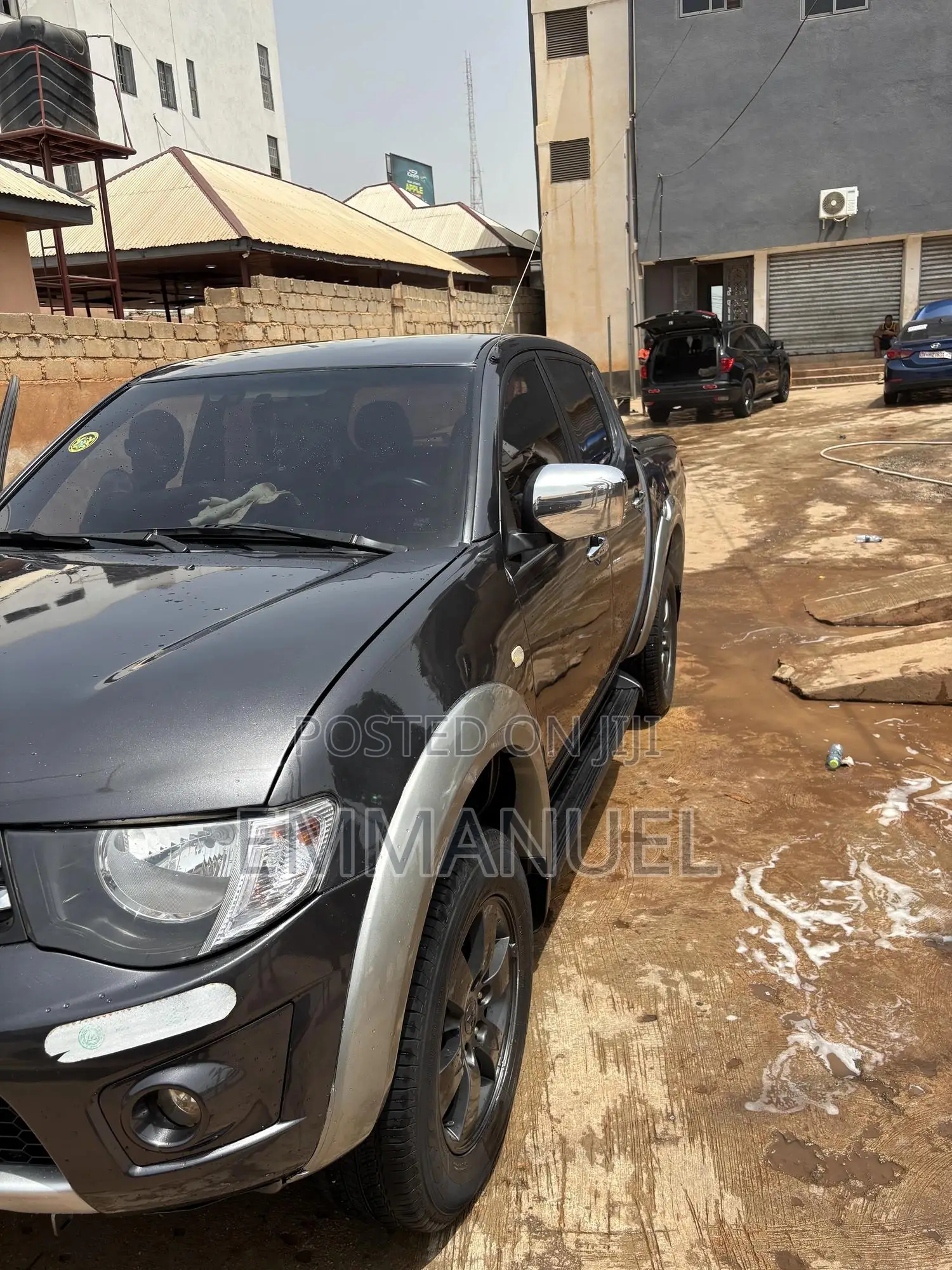 Mitsubishi L200 Double Cab 2.5 180hp 4WD 2011 Gray