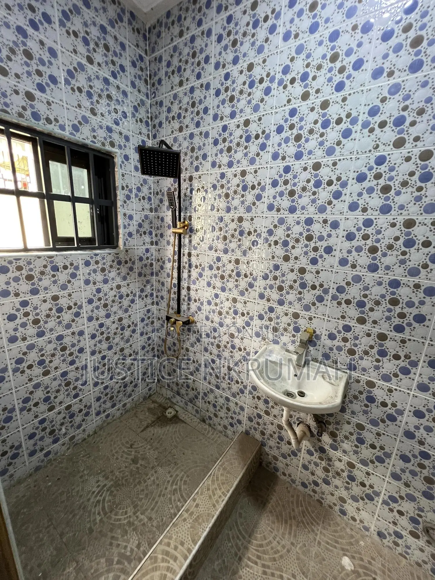 2bdrm Apartment in Mr Justice Estate, Dansoman for rent