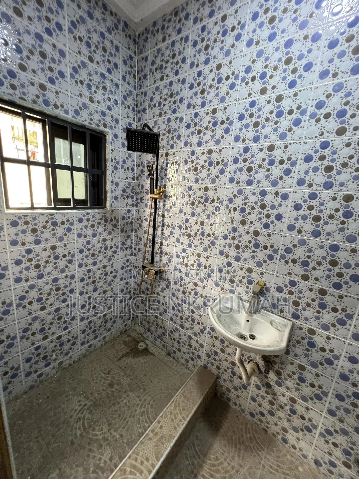2bdrm Apartment in Mr Justice Estate, Dansoman for rent