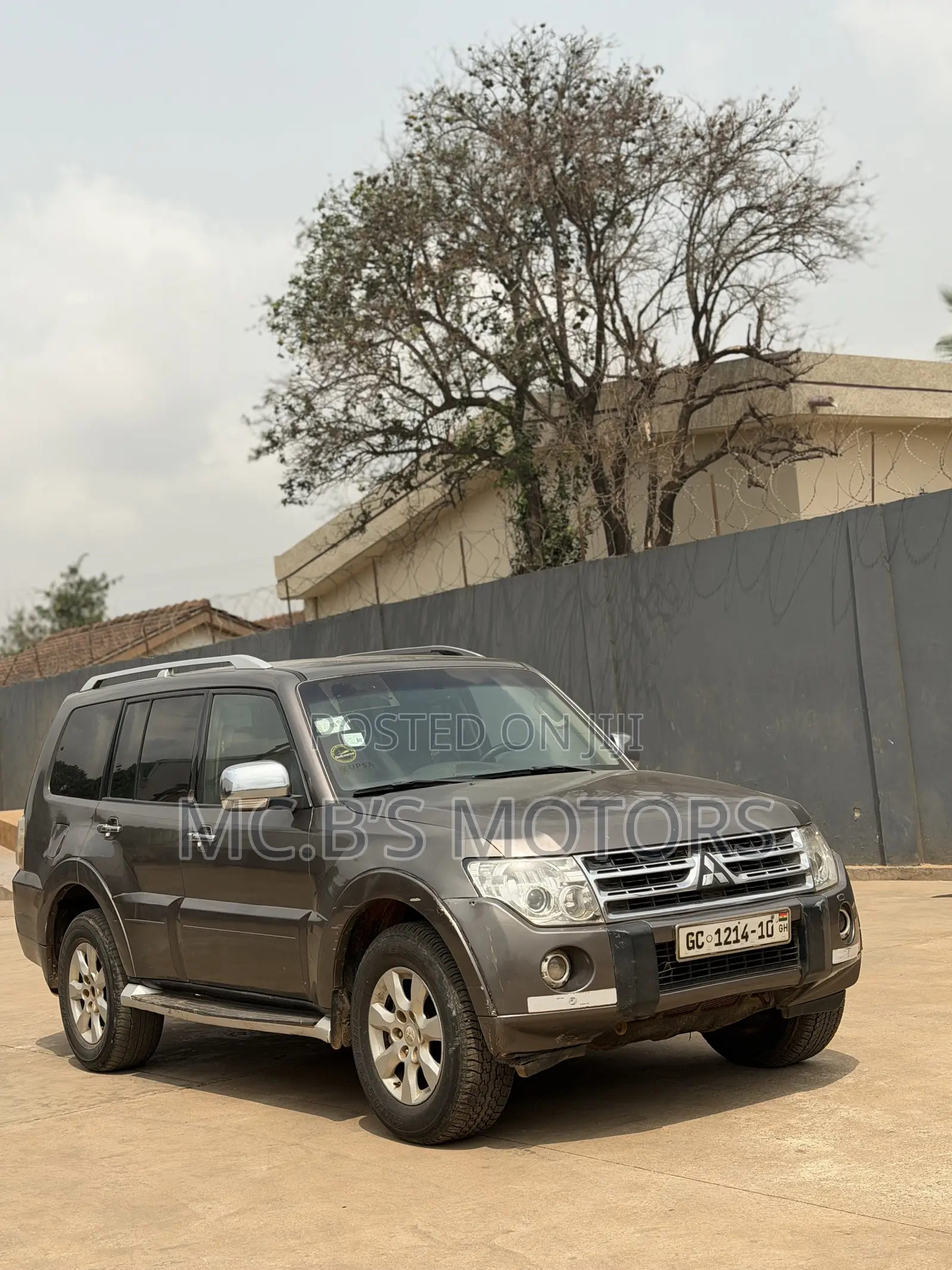 Mitsubishi Pajero 2010 Silver