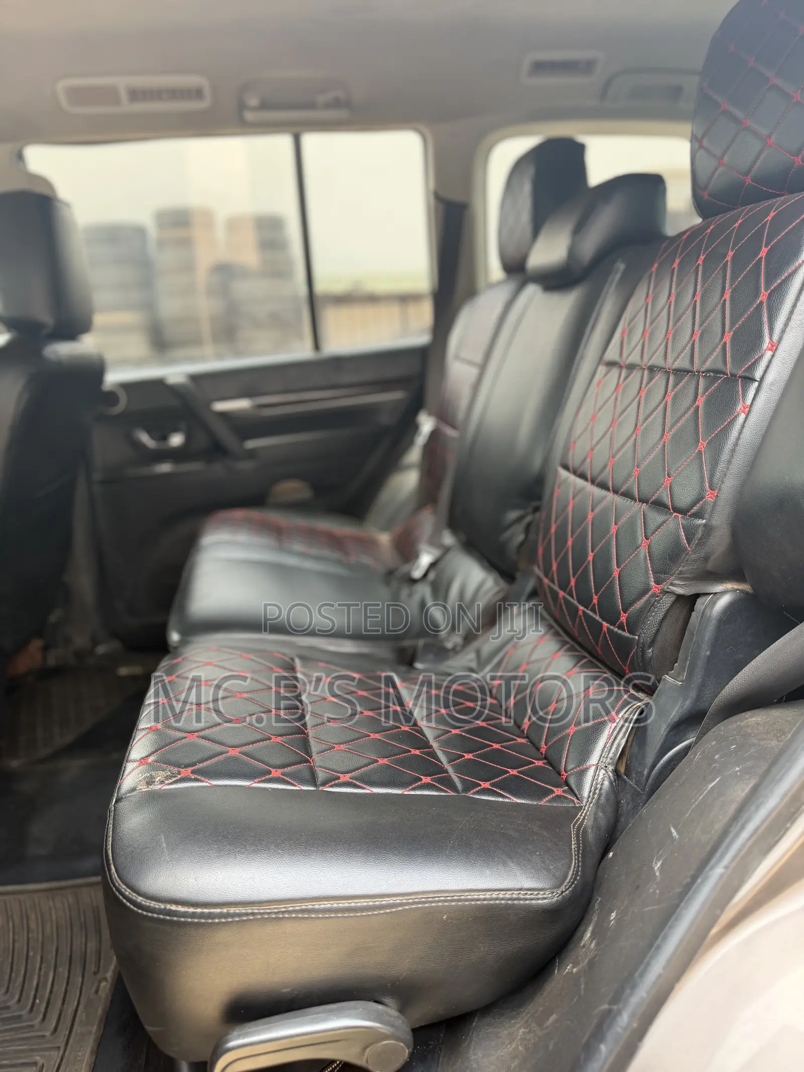 Mitsubishi Pajero 2010 Silver
