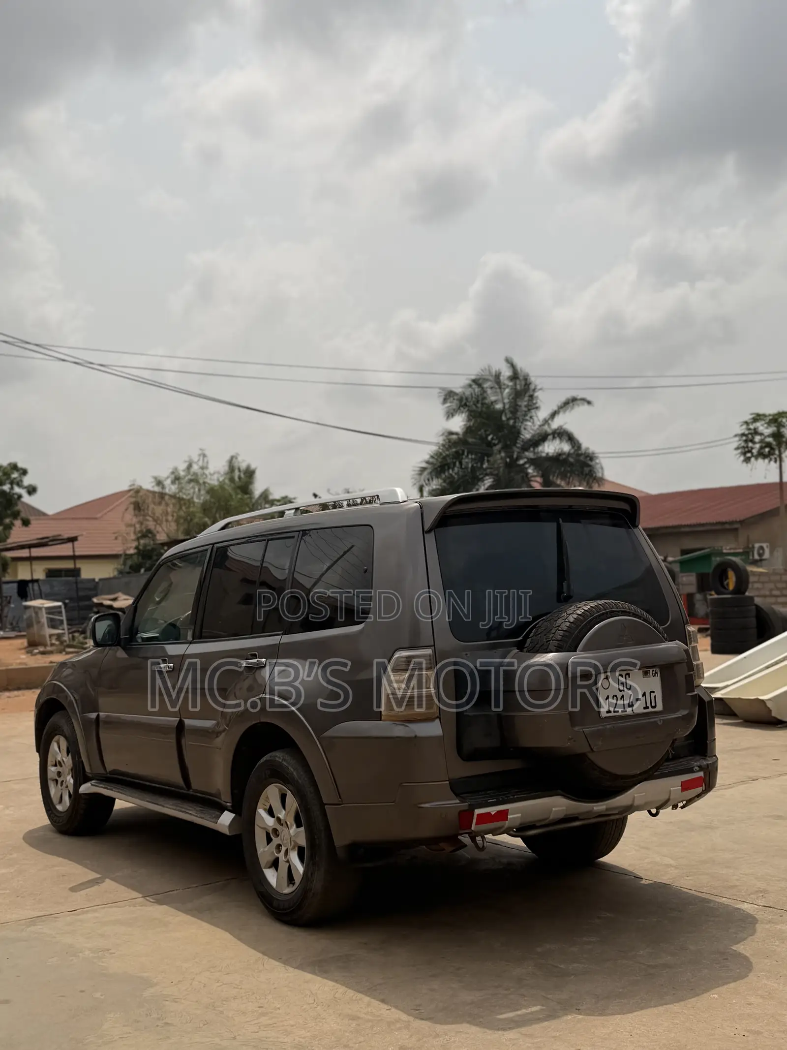 Mitsubishi Pajero 2010 Silver