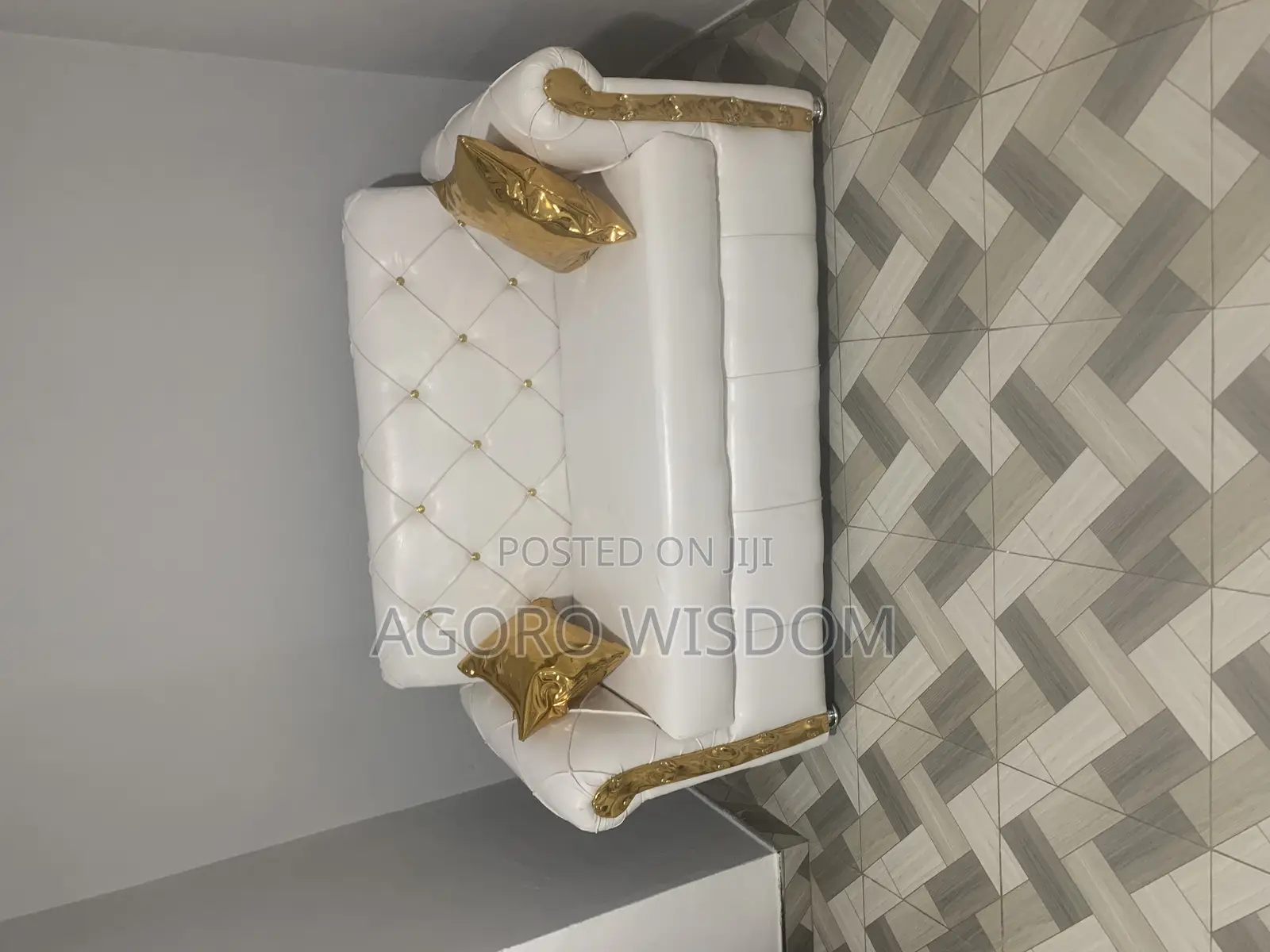 Available 2 in 1 Sofa