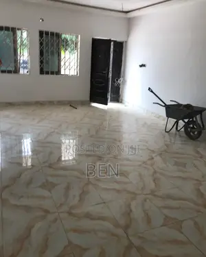 3bdrm House in Abelenkpe Taxi Rank, Methodist Church Area for rent