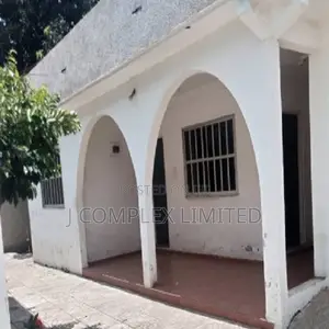4bdrm House in NPP Office Area for rent
