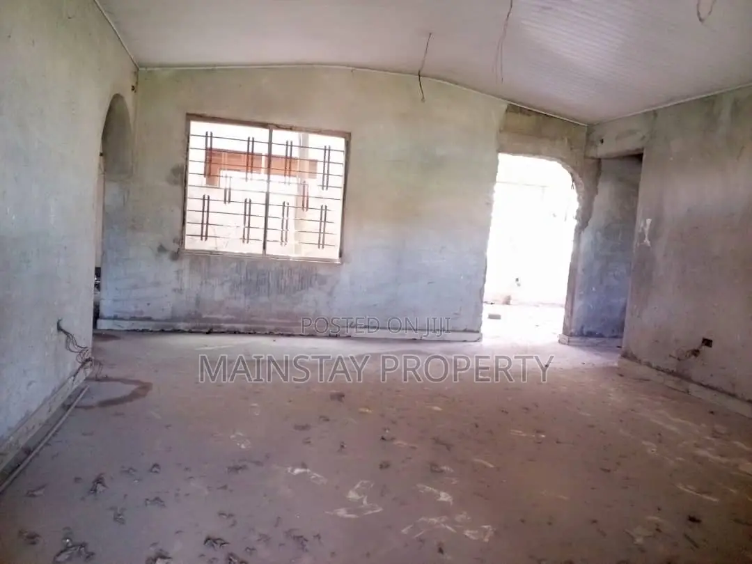 5bdrm House in Mainstay Estates, Taifa-Burkina for sale