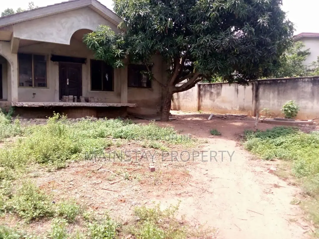 5bdrm House in Mainstay Estates, Taifa-Burkina for sale
