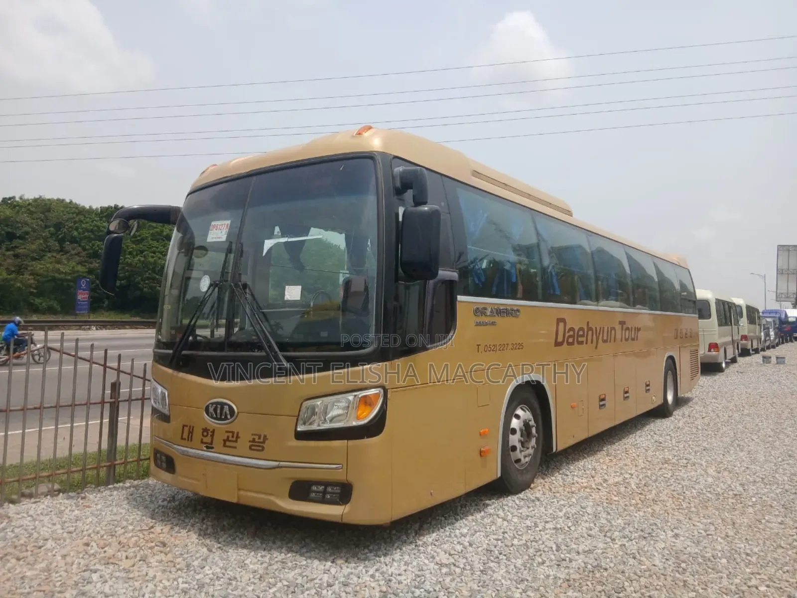 Kia Granbird 2018 Gold