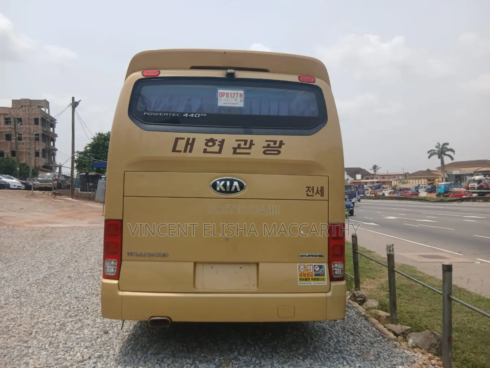 Kia Granbird 2018 Gold