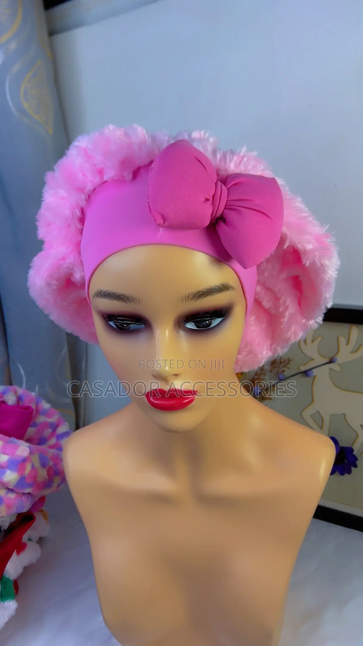 Pretty Fluffy Bonnet