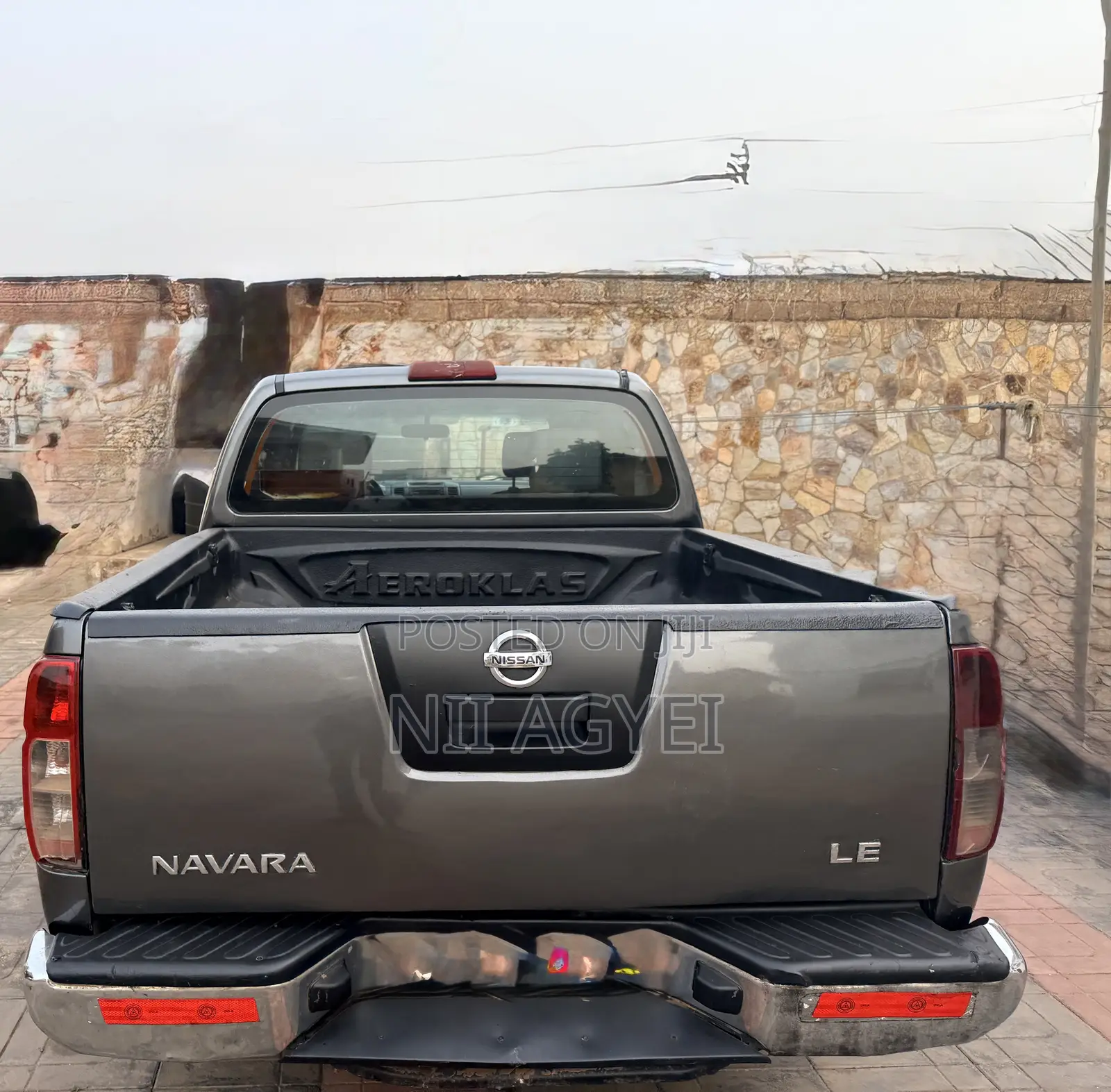 Nissan Navara 2012 Gray