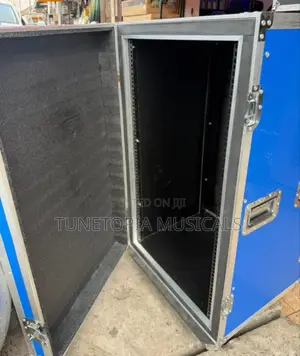 18u Paded Amplifier Rack (Straight)
