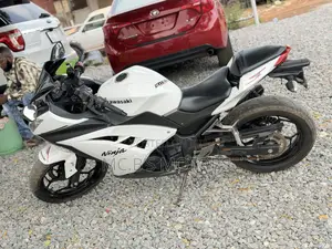 Motorcycle 2017 White