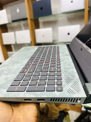 Laptop Dell G15 5511 16GB AMD Ryzen 7 SSD 512GB