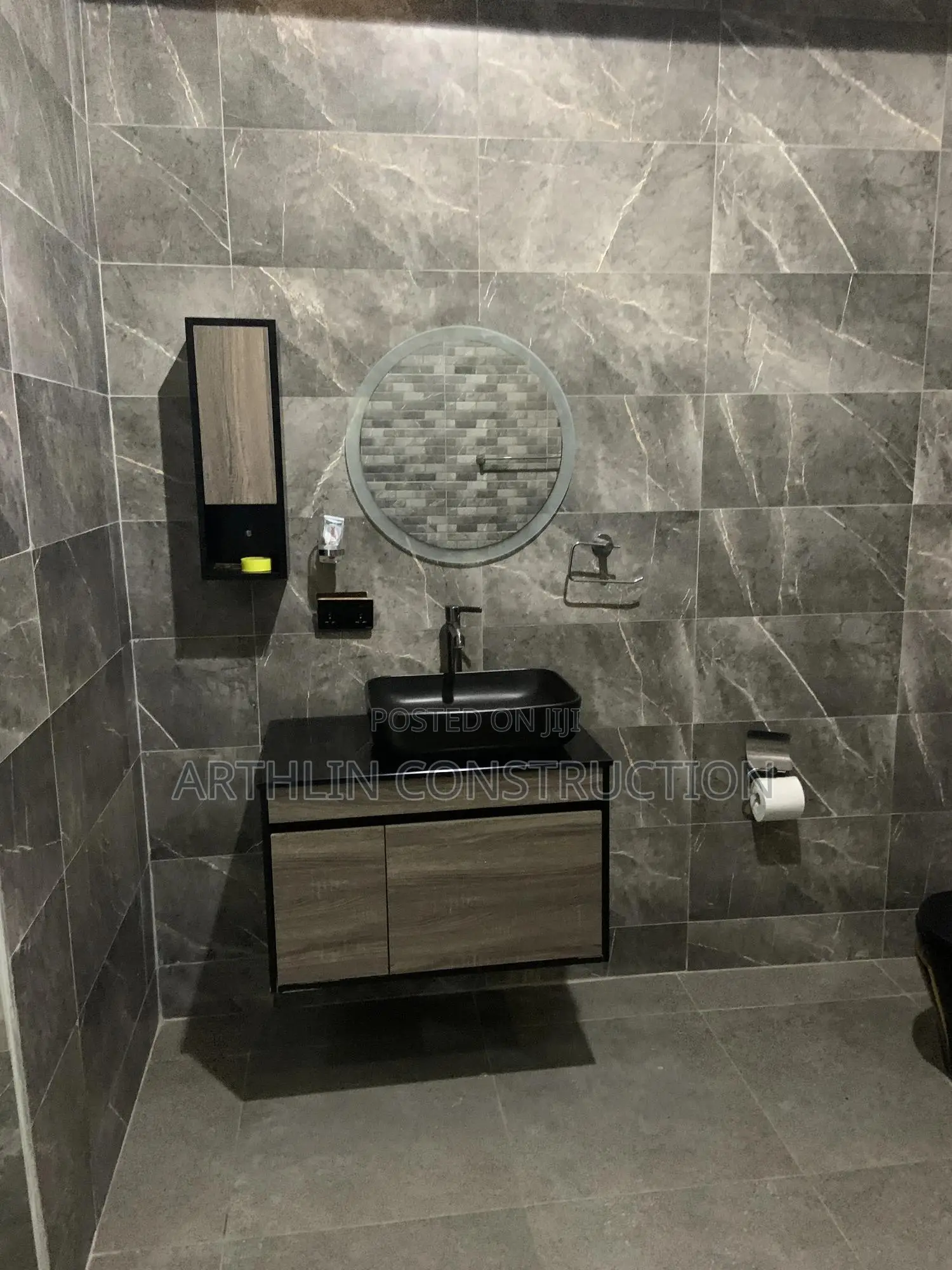 Furnished 5bdrm Mansion in Oyarifa Mall Area for sale