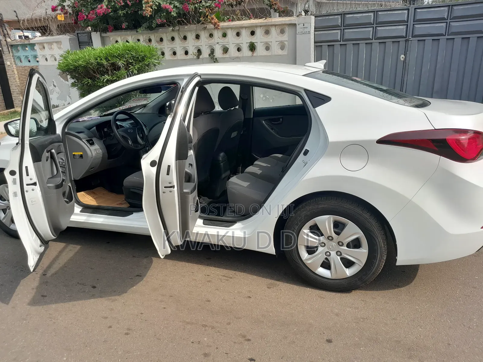 Hyundai Elantra SE Sedan FWD (1.8L 4cyl 6A) 2016 White