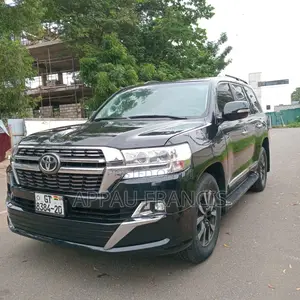 Toyota Land Cruiser 5.7 V8 VXR 2019 Black
