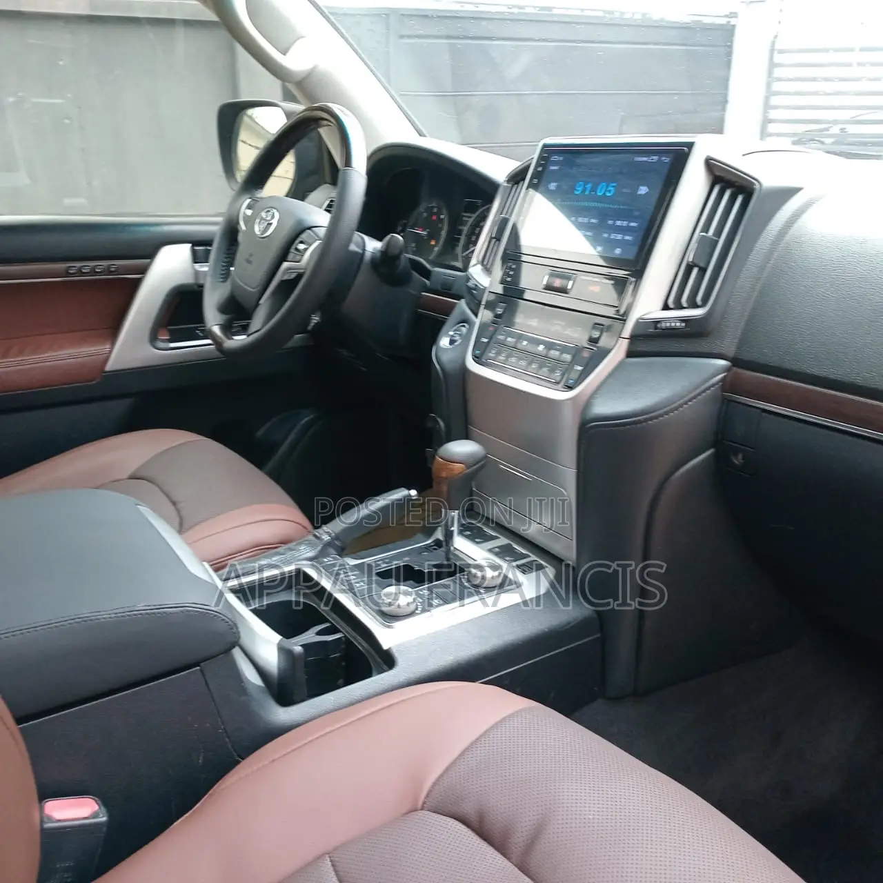 Toyota Land Cruiser 5.7 V8 VXR 2019 Black
