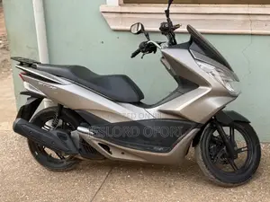Honda 2022 Silver