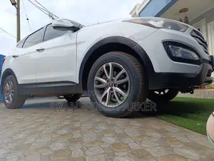 Hyundai Santa Fe 2014 White