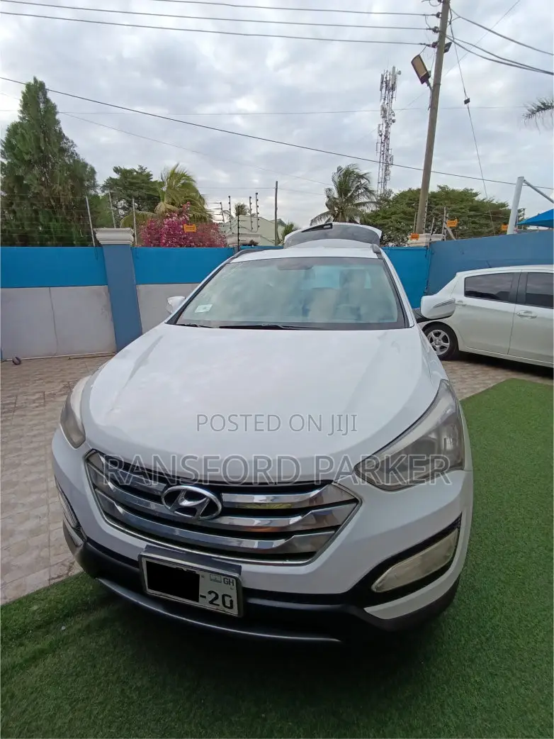 Hyundai Santa Fe 2014 White