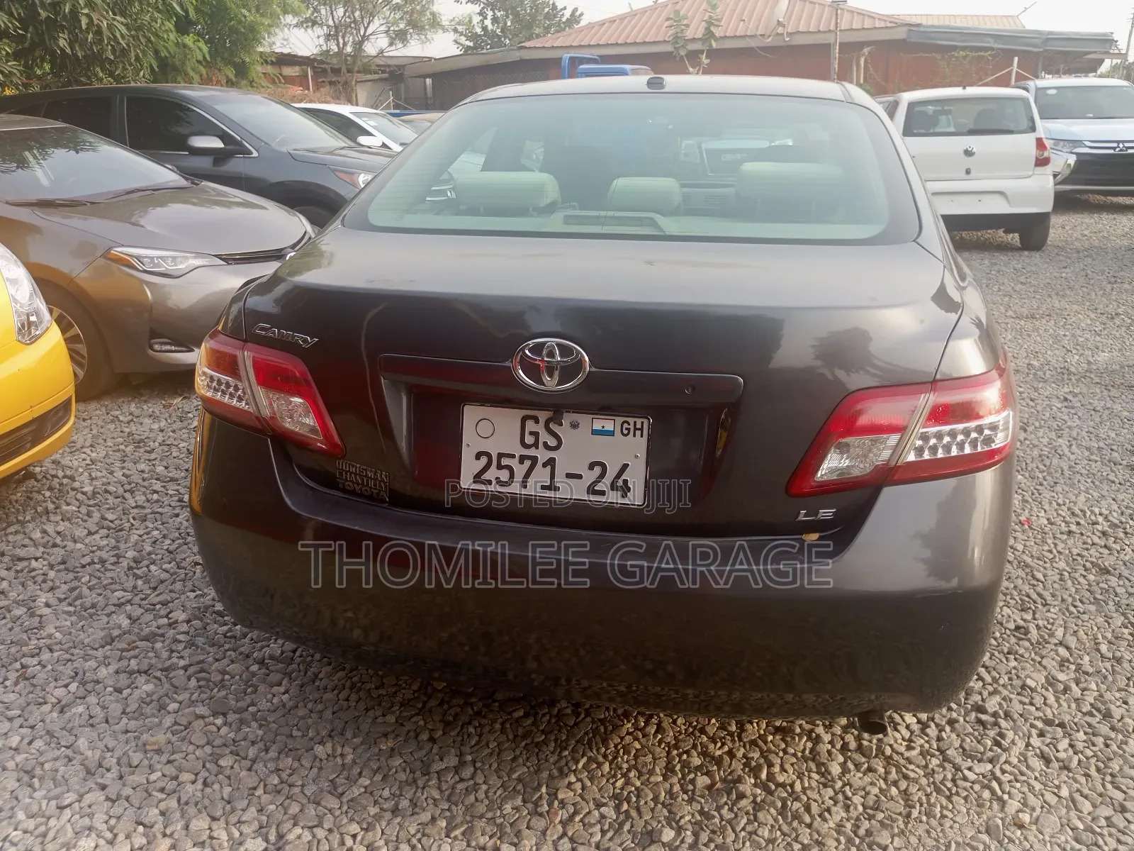 Toyota Camry LE 4dr Sedan (2.5L 4cyl 6A) 2011 Green