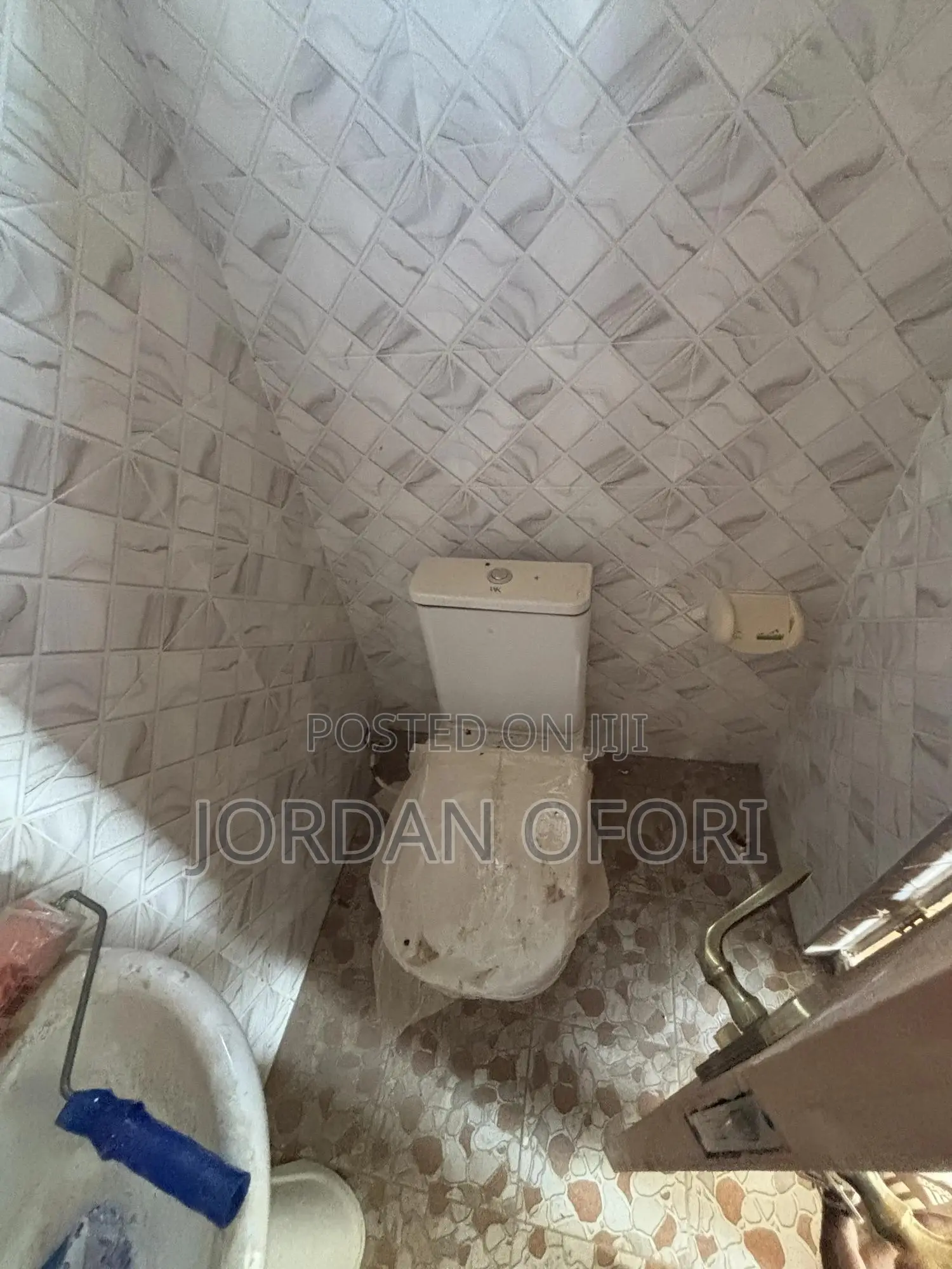 1bdrm Apartment in Blue Blue Estate, Awutu Senya East Municipal