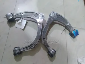 Cadillac Escalade  2020/ 22 Upper Arm Pair