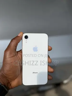 Apple iPhone XR 64 GB White