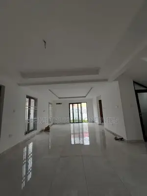 4bdrm Duplex in Hometrust Properties, A&C Mall Area for sale
