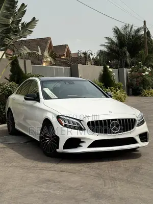 Mercedes-Benz C300 Sport 4Matic Sedan AWD (2.0L 4cyl 7A) 2017 White