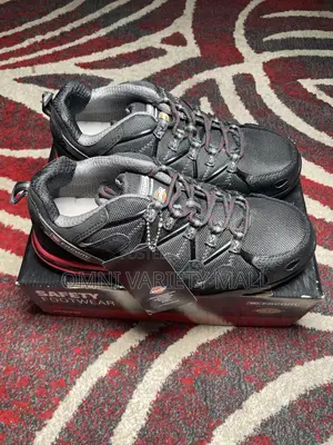 Vp.Trek Safety Footwear - Black